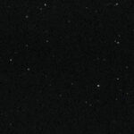 Czarny Konglomerat Technistone na blaty kuchenne, parapety i schody.