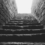 Kamień Naturalny na schody zewnętrzne